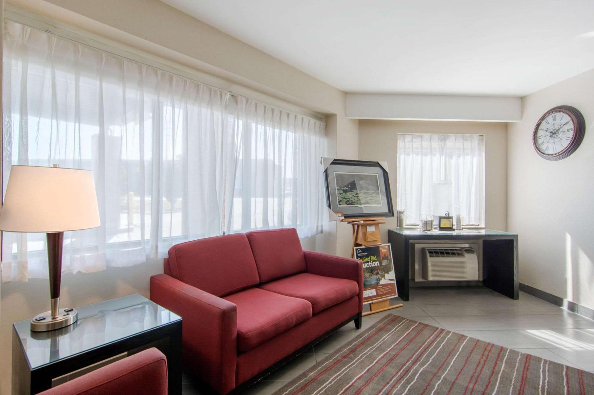 Comfort Inn Sudbury Luaran gambar